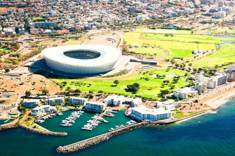 Pohled na Cape Town Stadium, jedno z dějišť Mistrovství světa ve fotbale 2010.