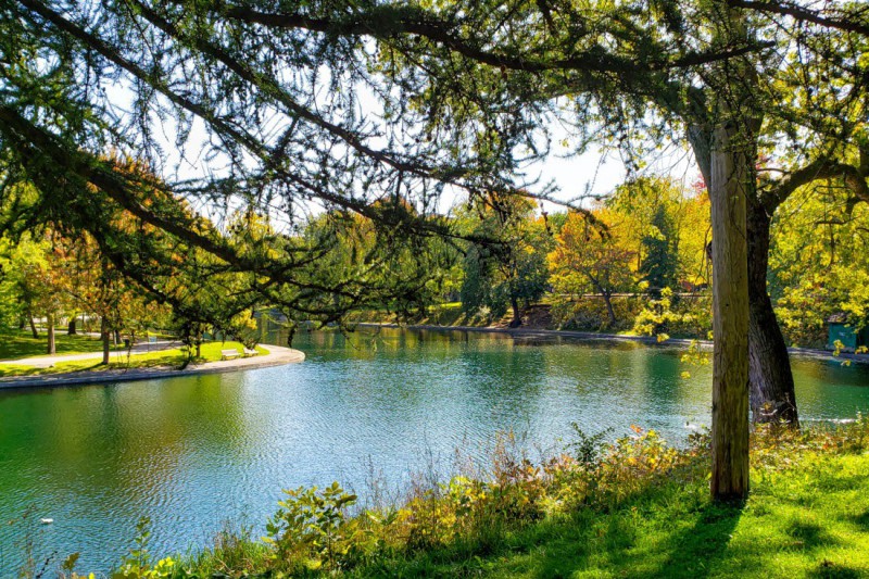 Park La Fontaine.