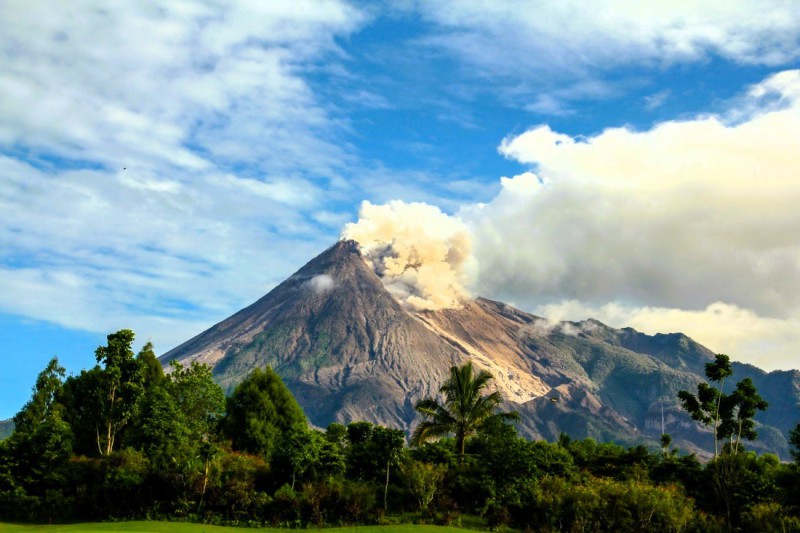 Sopka Merapi, nazývaná také jako Hora ohně.