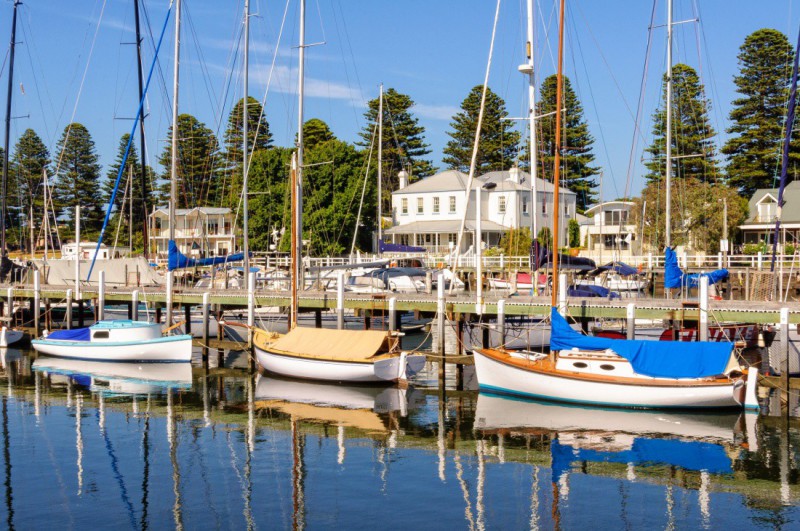 Pobřežní město Port Fairy.