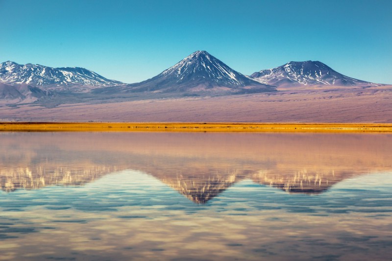 Sopky v poušti Atacama.