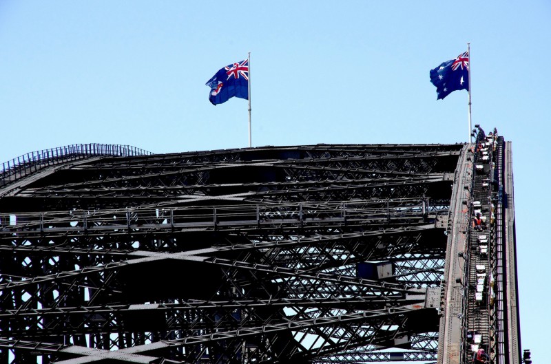 Přístavní most v Sydney zblízka.