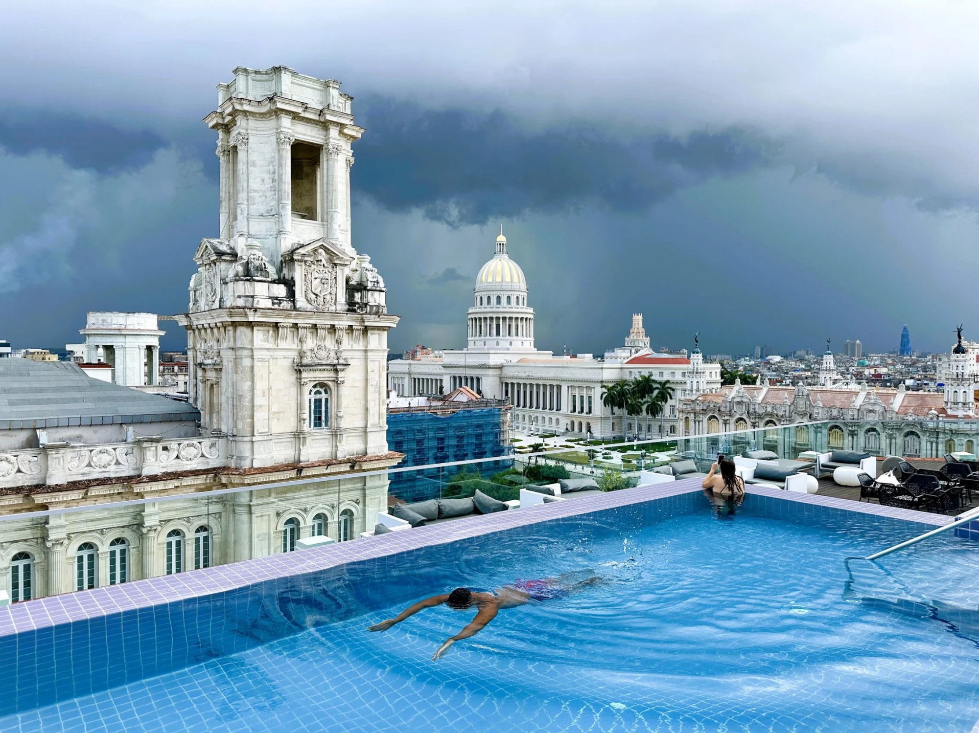 Využijte možnost přespat v tomto hotelu, Gran Hotel Manzana Kempinski