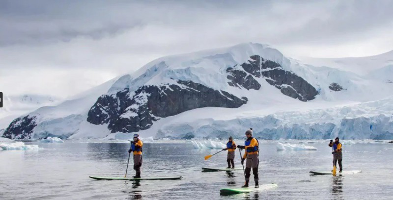 Stand-up Paddleboarding/SUPing