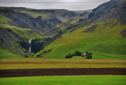 Vodopád Gullfoss z dálky